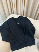 Load image into Gallery viewer, Boyfriend Sweater. Black.
