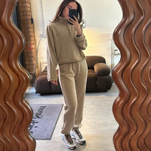 Load image into Gallery viewer, 1/4 Tracksuit Top. Camel.
