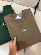 Load image into Gallery viewer, Boyfriend Sweater. Khaki.
