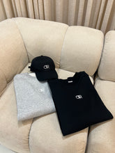 Load image into Gallery viewer, Boyfriend Sweater. Black.
