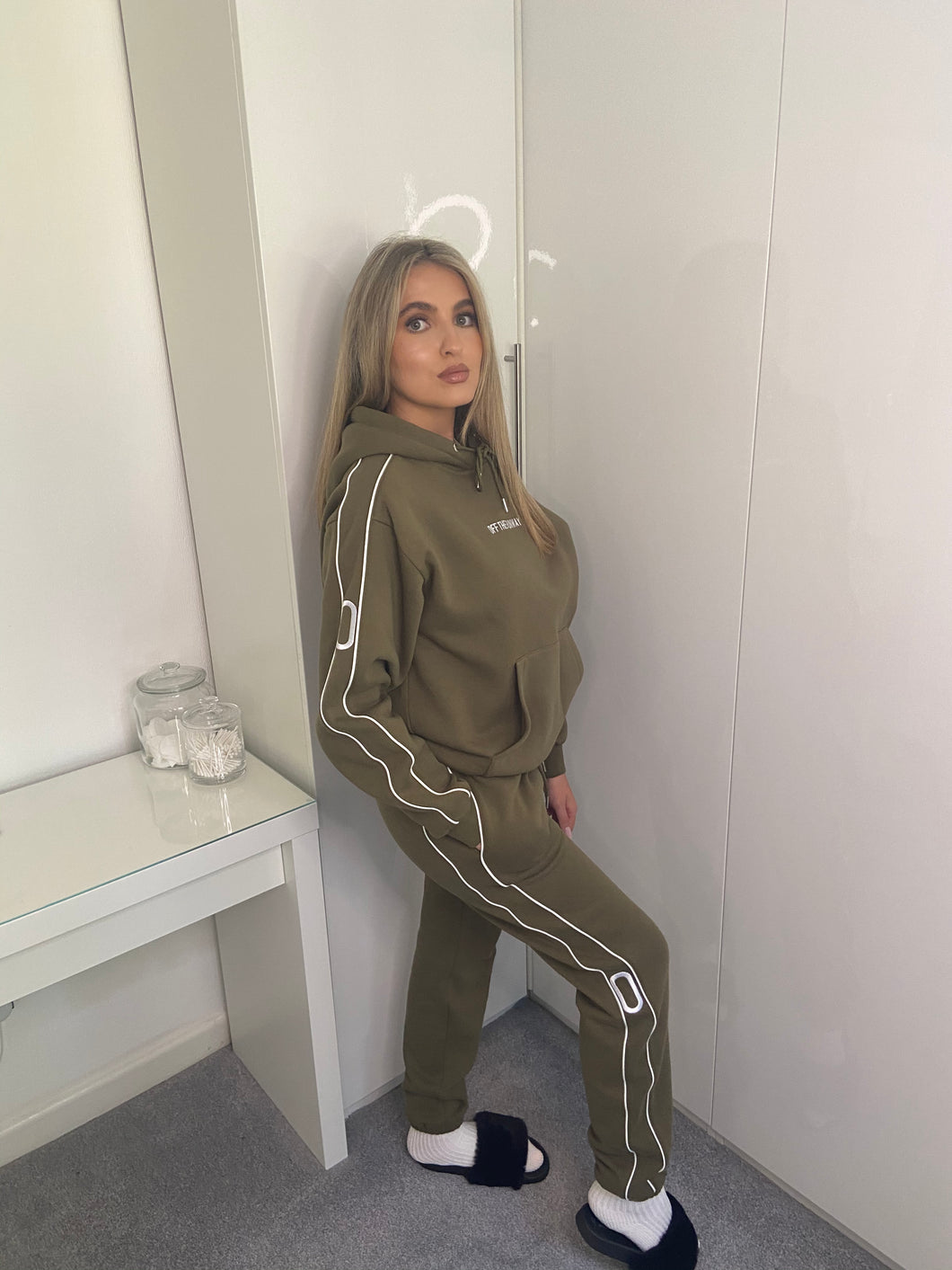 KHAKI JOGGERS