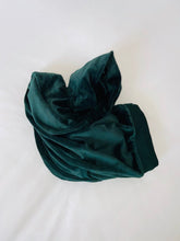 Load image into Gallery viewer, JACKET. EMERALD.

