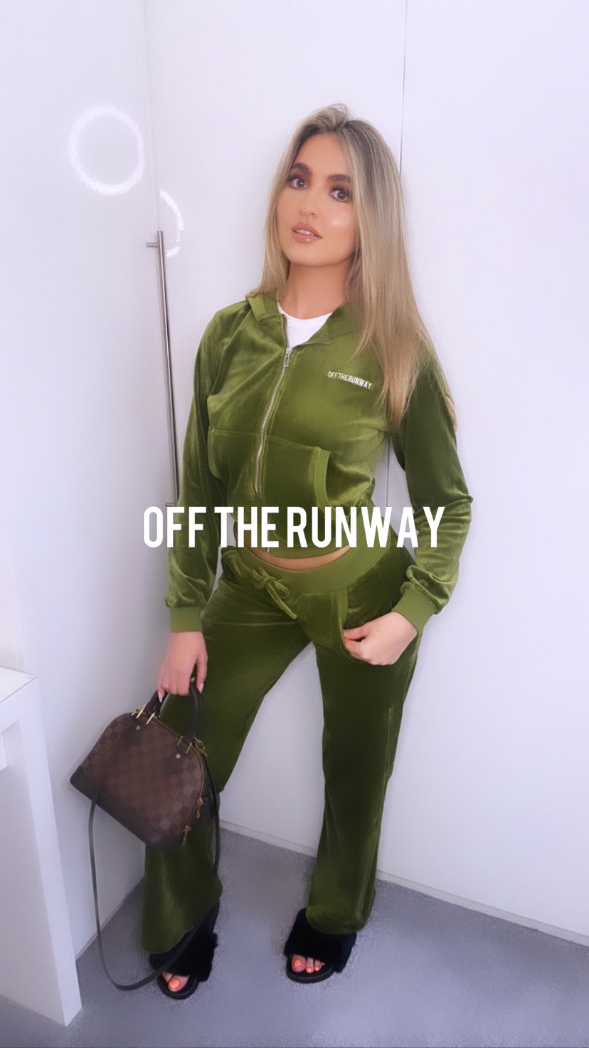 Velour Jacket. Olive.